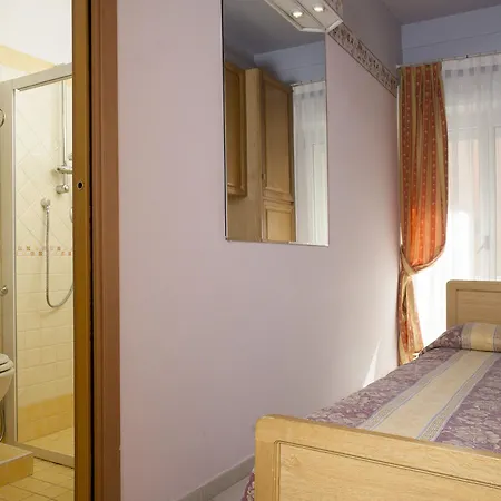 Kennedy Otel 3*