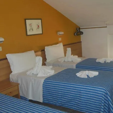 Kennedy Hotel 3*