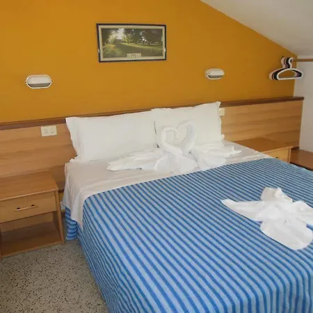 Hotel Kennedy 3*